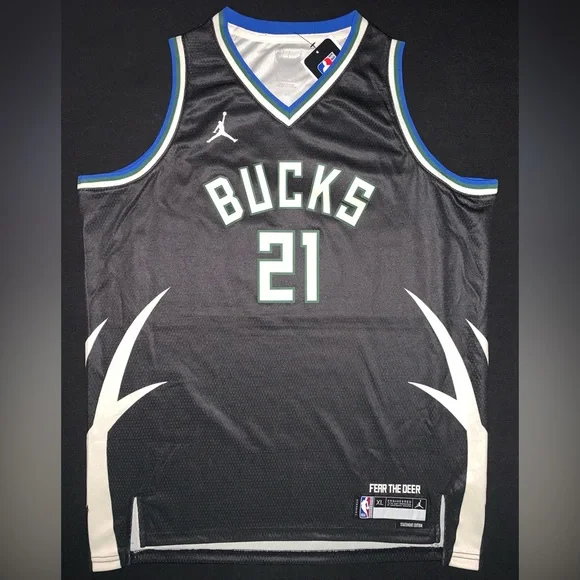 Jrue Holiday Bucks Earned Jersey NWT Jordan Jrue Holiday Milwaukee